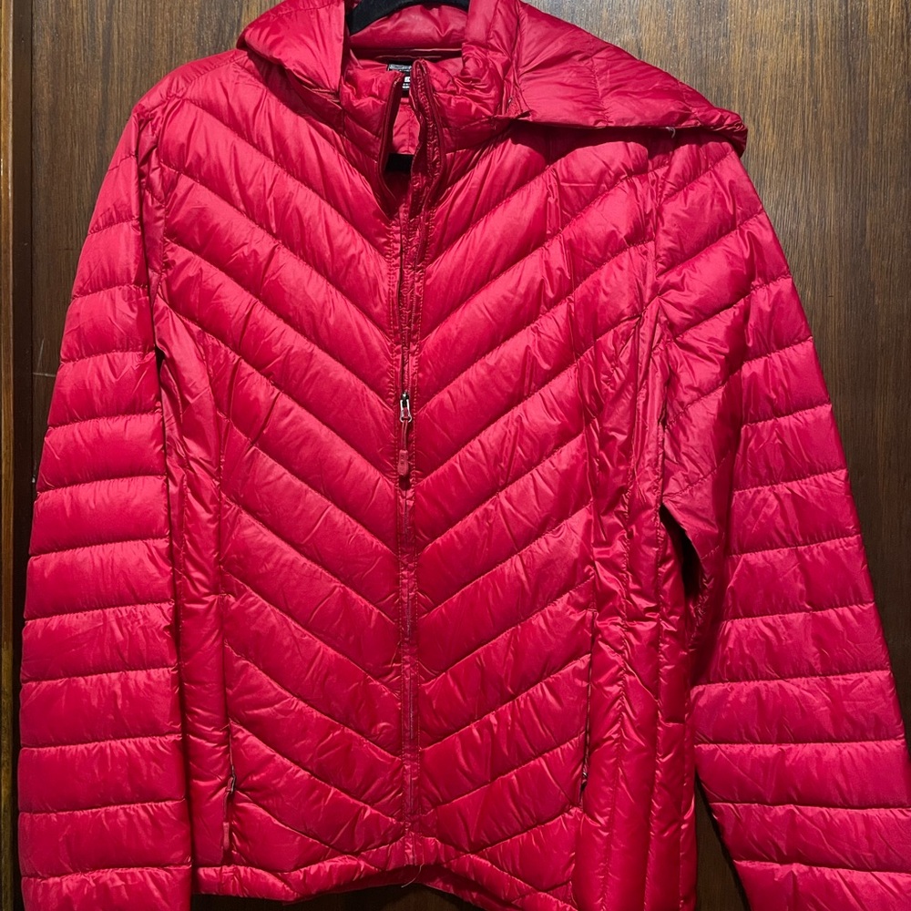 ☀️Weatherproof Red lightweight red puffer jacket☀️